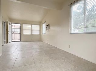 284 N Palm Ave APT A, Upland, CA 91786