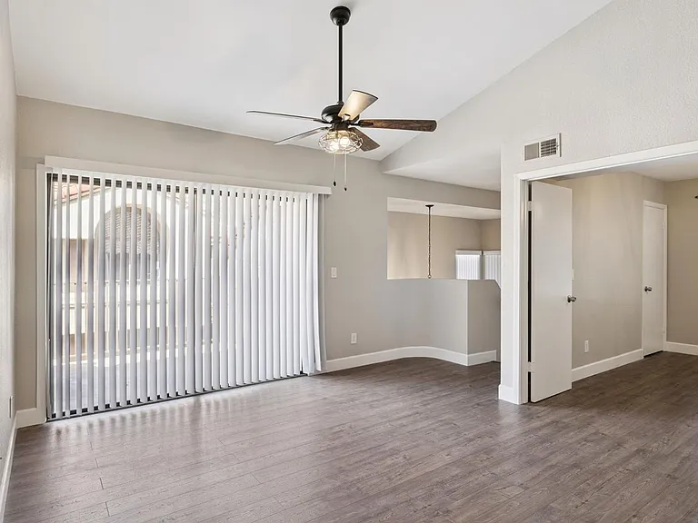 1905 E University Dr #210 — Photo 5