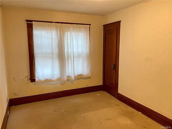 5th image of 62 Bondcroft Dr
