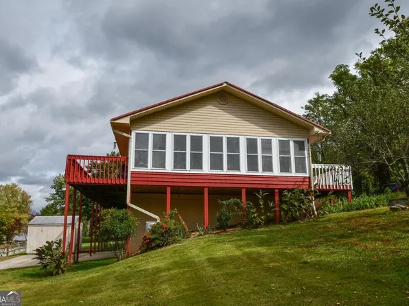 271 Hardman St, Tallulah Falls, GA 30573