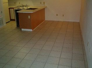26 8th St #12, Shalimar, FL 32579