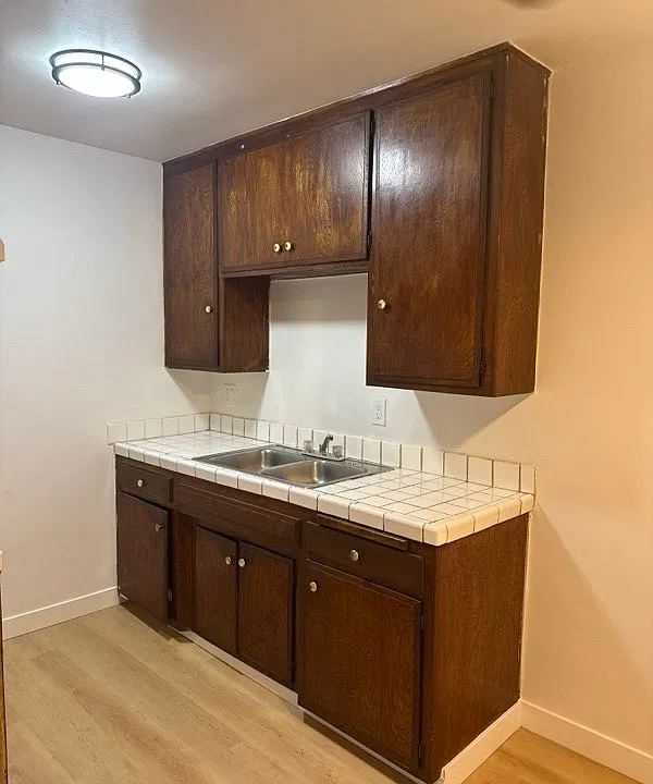 918 Euclid Ave #7
