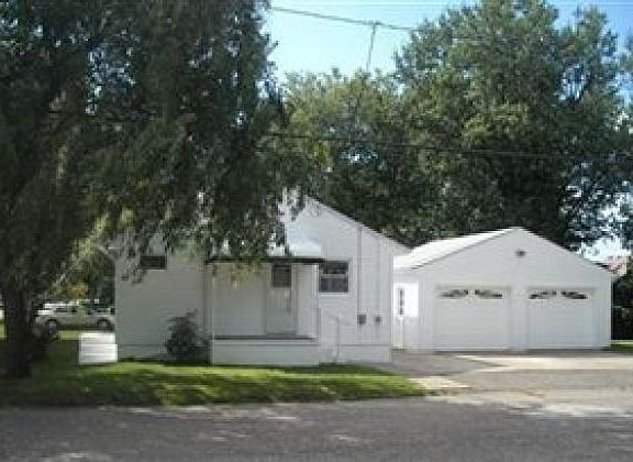 4th image of 1331 Stratford St