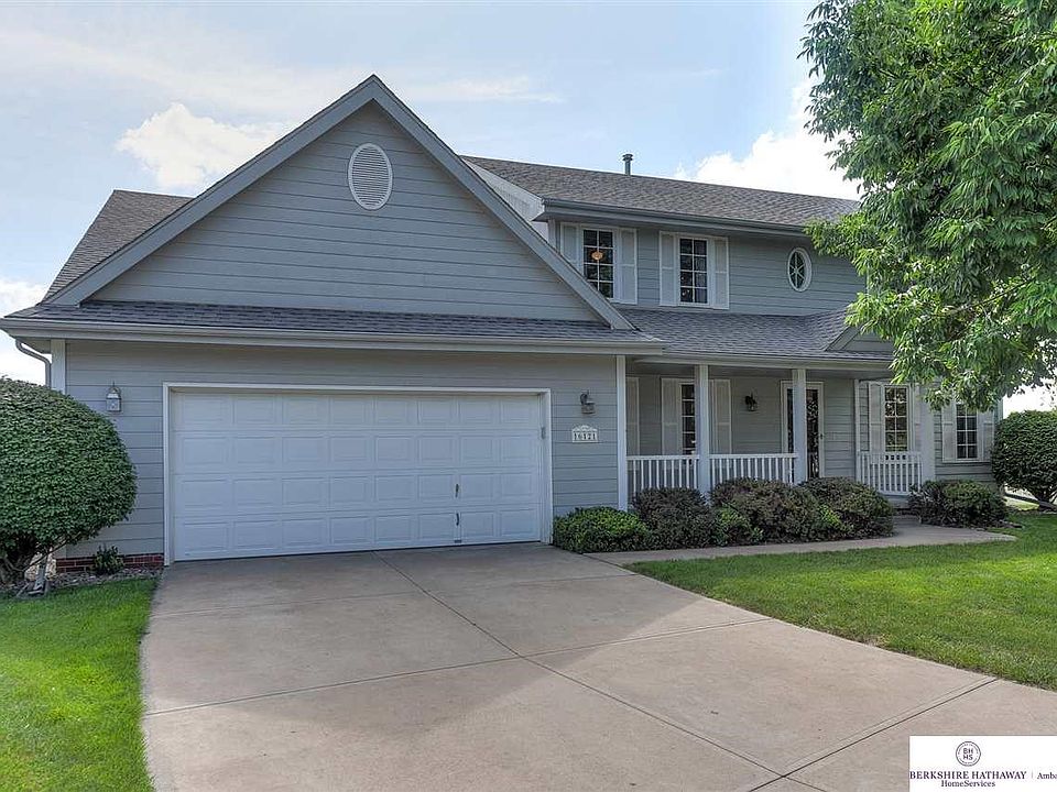1st image of 16121 Washington Cir