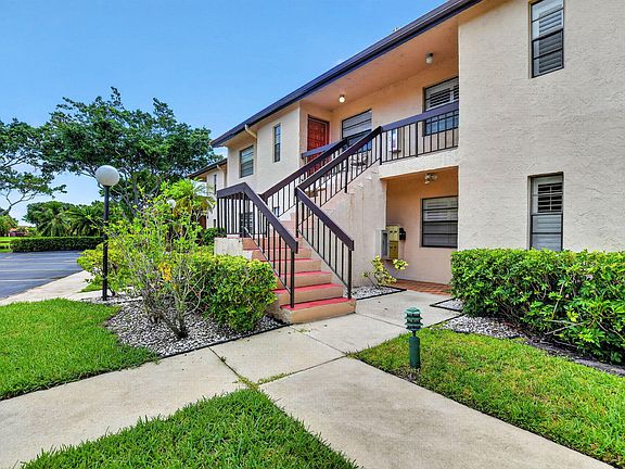 2nd image of 9287 VISTA DEL LAGO #13 D