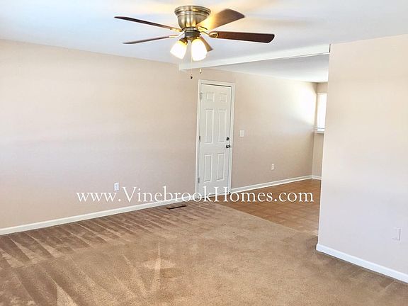 3rd image of 5125 Pocono Dr