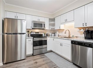 104 Cordillo Pkwy APT D1, Hilton Head Island, SC 29928
