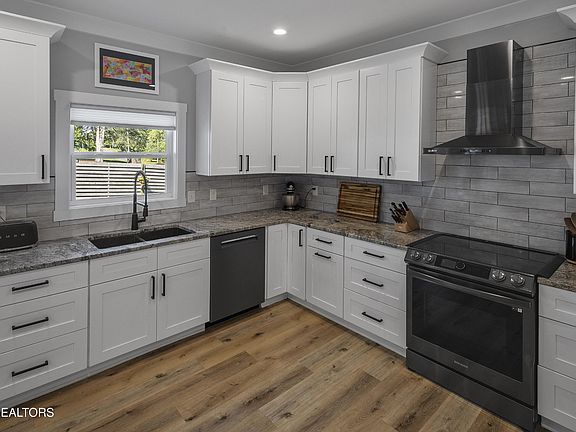 5th image of 1600 Starmont Trl