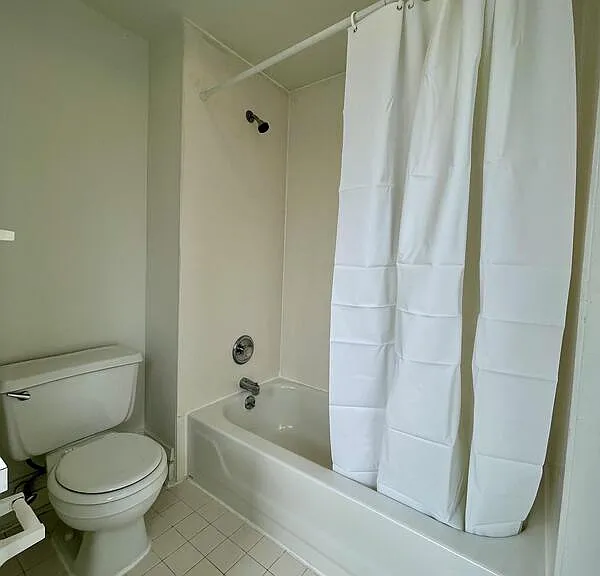 6323 S Rosebury Ave #2E — Photo 10