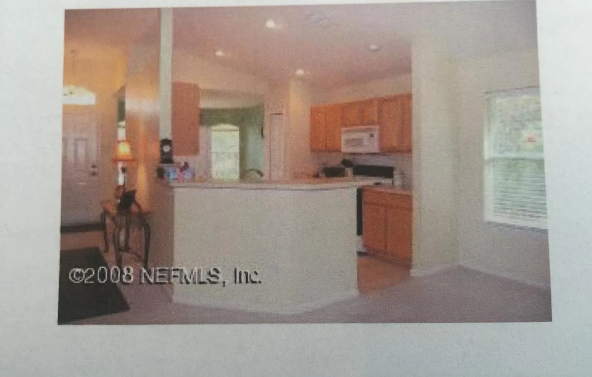 3 bed, 1500 sqft, $2,200 — Photo 3