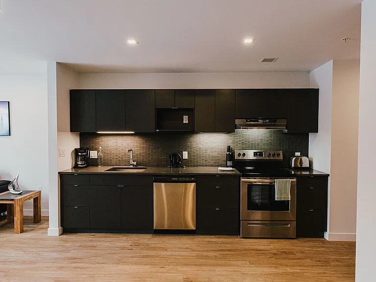 221 Stradbrook Ave — Photo 6