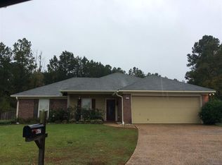 617 Acorn Ln, Brandon, MS 39047