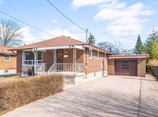 126 Angelene St, Mississauga, ON L5G1X2