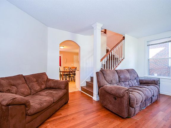 5th image of 629 Murray Ave SE