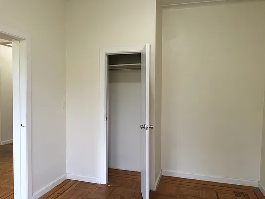 Rented by EXR | media 4