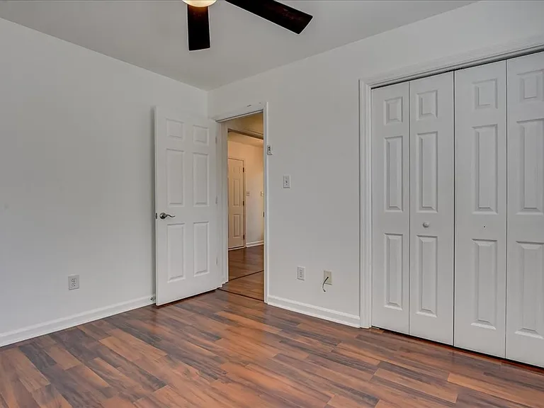 482 Connemara Trl — Photo 11