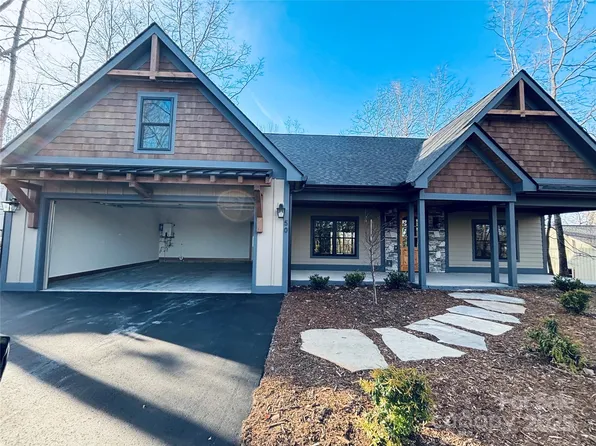 50 Udvawadulisi Ct, Brevard, NC 28712