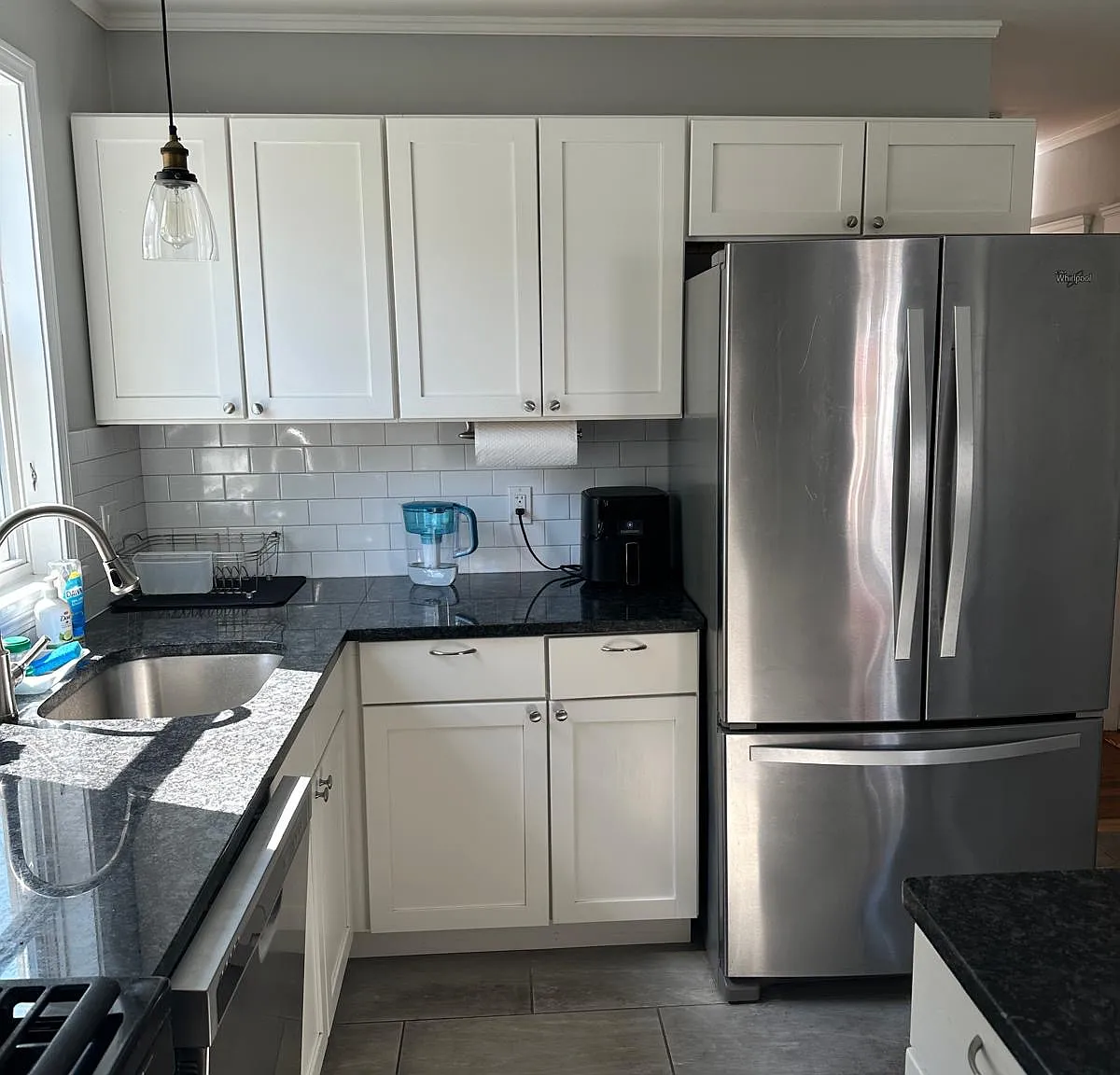 3 bed, $4,350 — Photo 2