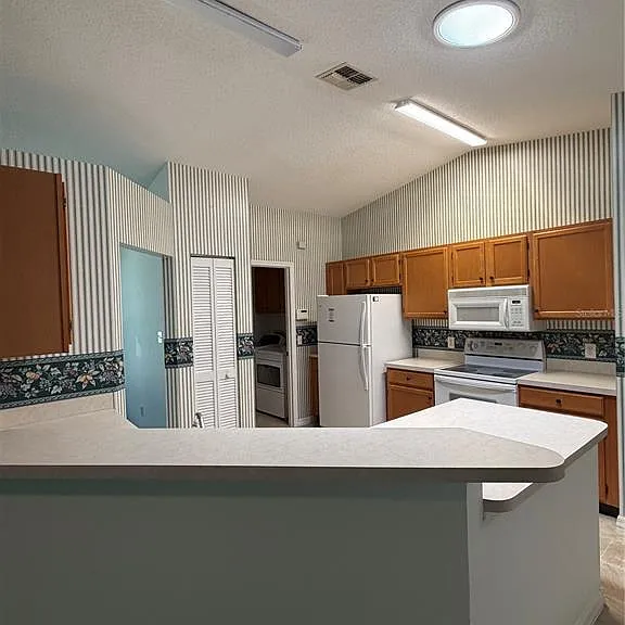 6087 Kittiwake Dr — Photo 2