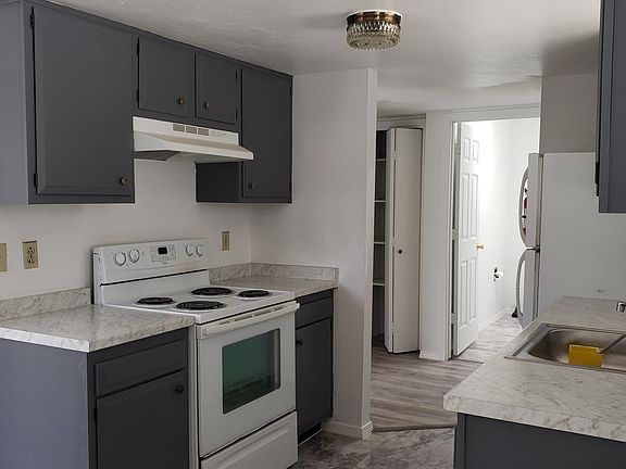 5th image of 1009 Dickerson Dr SE #D