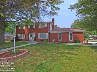 718 Boulder Rd, Indianapolis, IN 46217