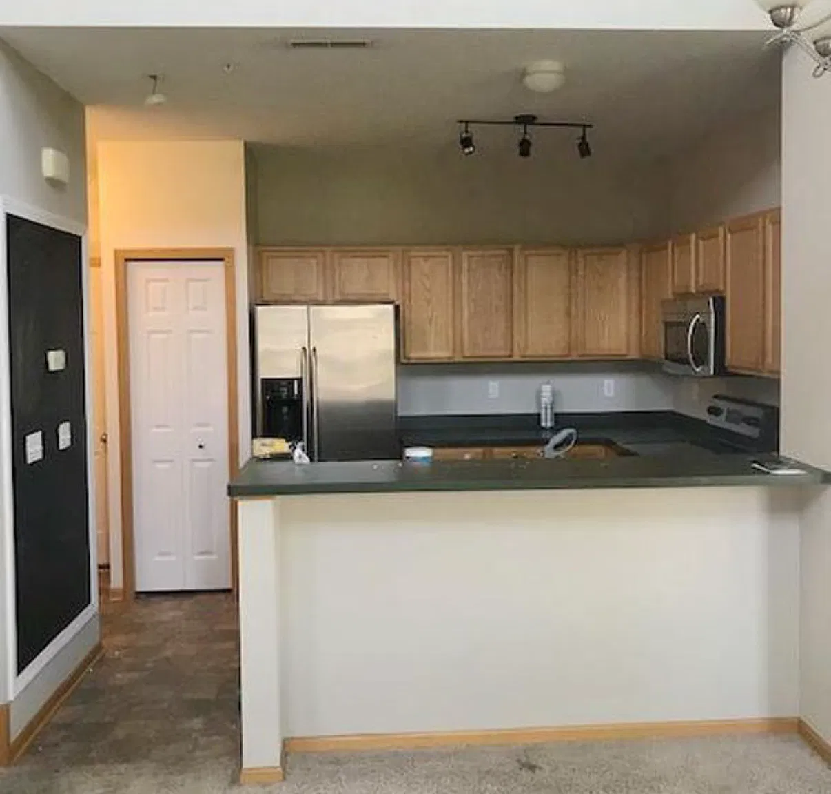 2 bed, 1200 sqft, $1,895 — Photo 4
