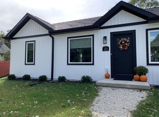 122 Elmhurst St, Williams Bay, WI 53191