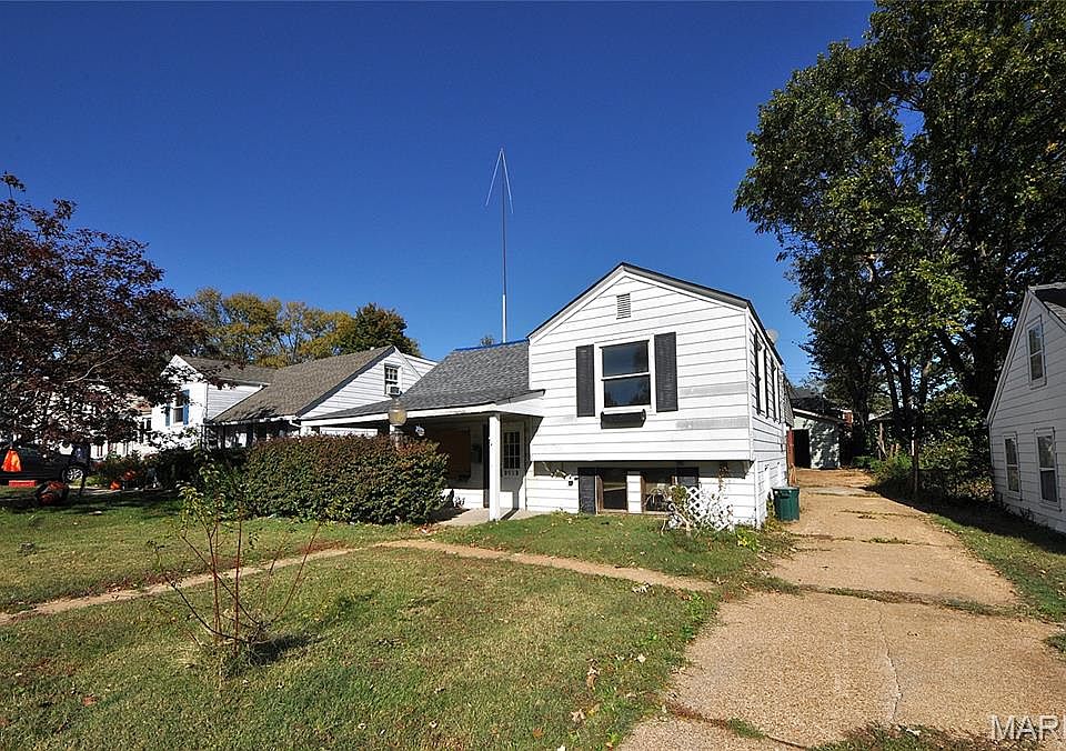 2nd image of 9509 Harold Dr