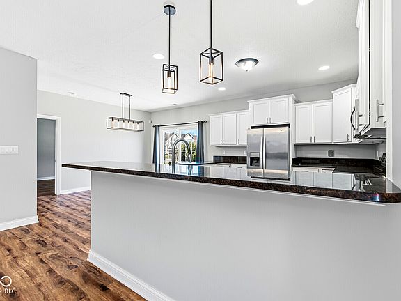 5th image of 4034 Cairo Way
