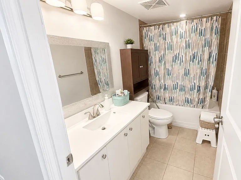 9 George St N #2314 — Photo 9
