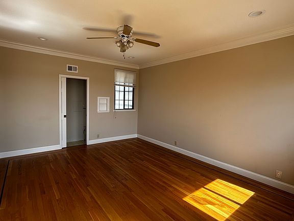 4th image of 806 45th Ave Floor 3