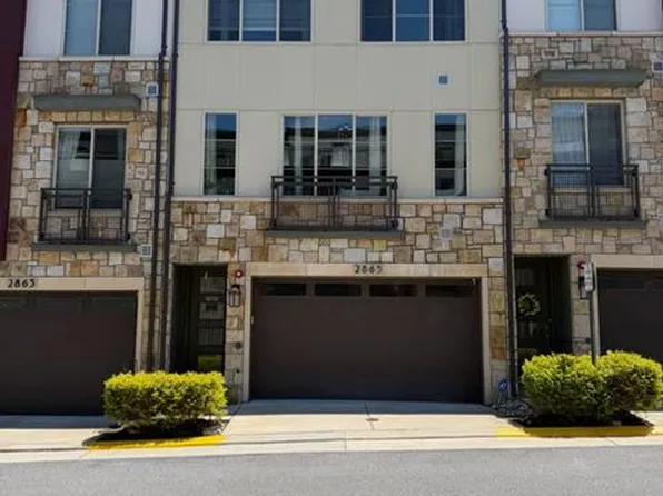 2865 Lowen Valley Rd, Alexandria, VA 22310