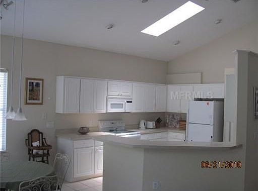 3rd image of 915 W Beacon Ave