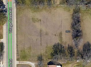 3923 Village Creek Rd, Fort Worth, TX 76119