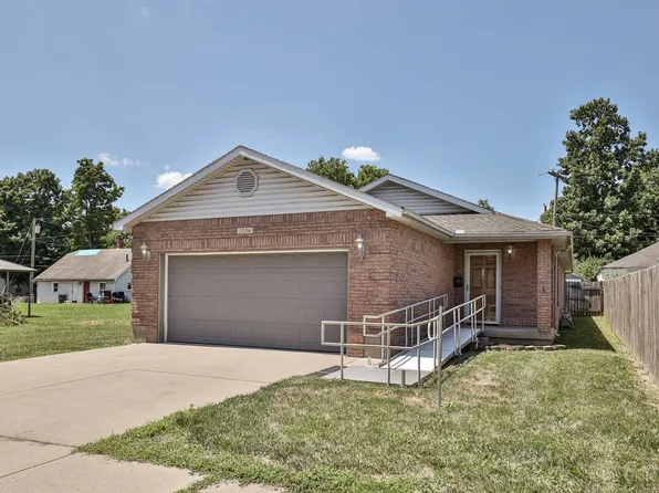 2206 Pearl St, Middletown, OH 45044