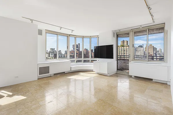 Sold by Compass | media 2