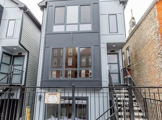 2307 W 19th St #3, Chicago, IL 60608