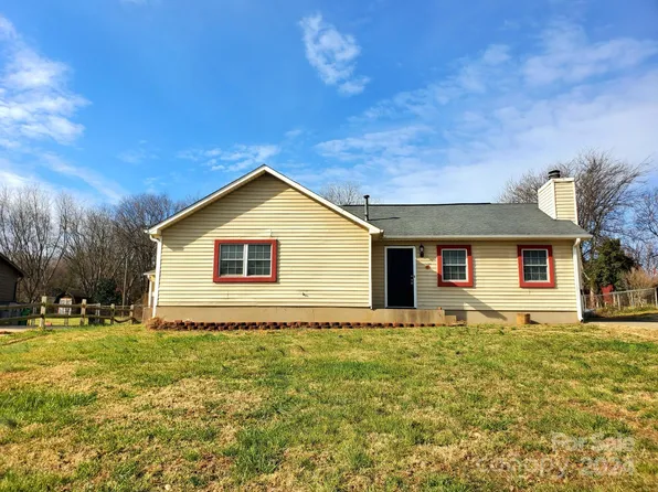 7306 Bramblewood Dr, Charlotte, NC 28217