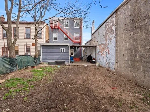 705 8th Street image 31 of 34