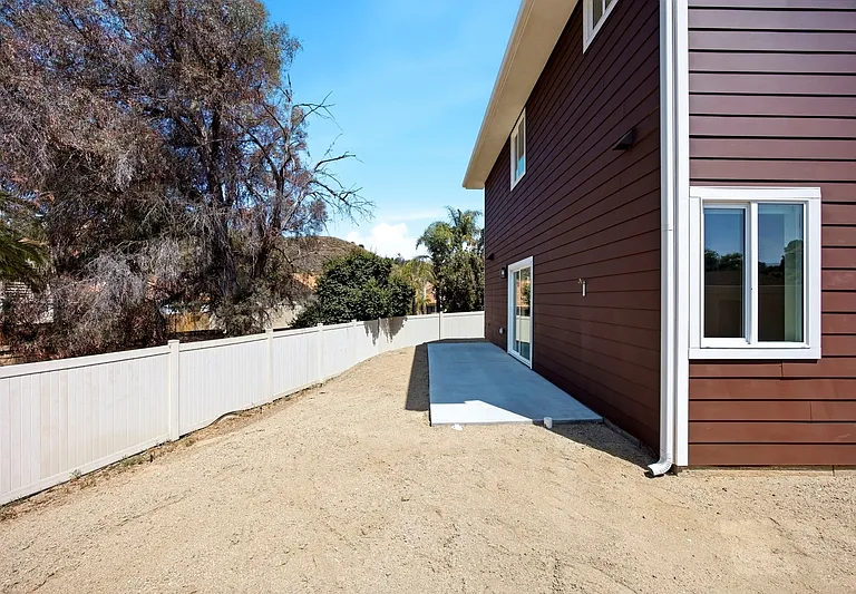 9094 Los Coches Rd — Photo 16