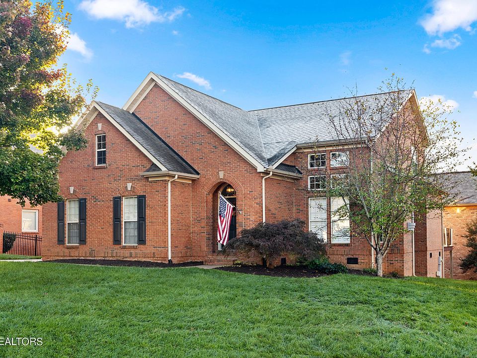 1st image of 9915 Giverny Cir