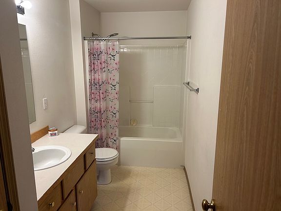 5th image of 406 122nd St S