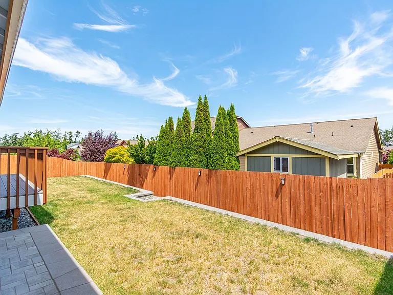 1640 SW Downfield Way — Photo 27