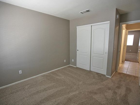 4th image of 5632 W Pontiac Dr