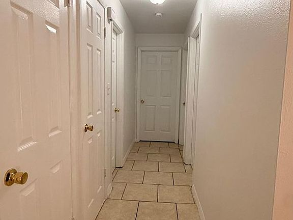 5th image of 1604 Woodlyn Dr