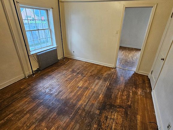 4th image of 205 Jefferson Ave APT 1
