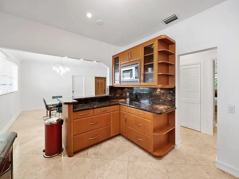9572 Abbott Ave — Photo 16