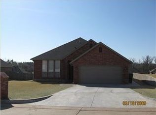 10916 Blue Sky Dr, Midwest City, OK 73130