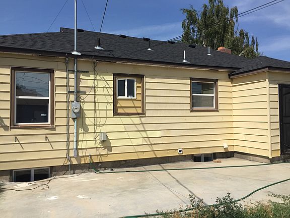 3rd image of 1132 W Margaret St