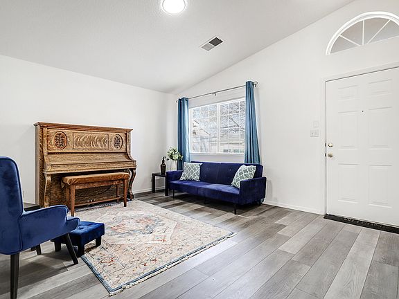 5th image of 3005 Pagosa Meadows Dr NE